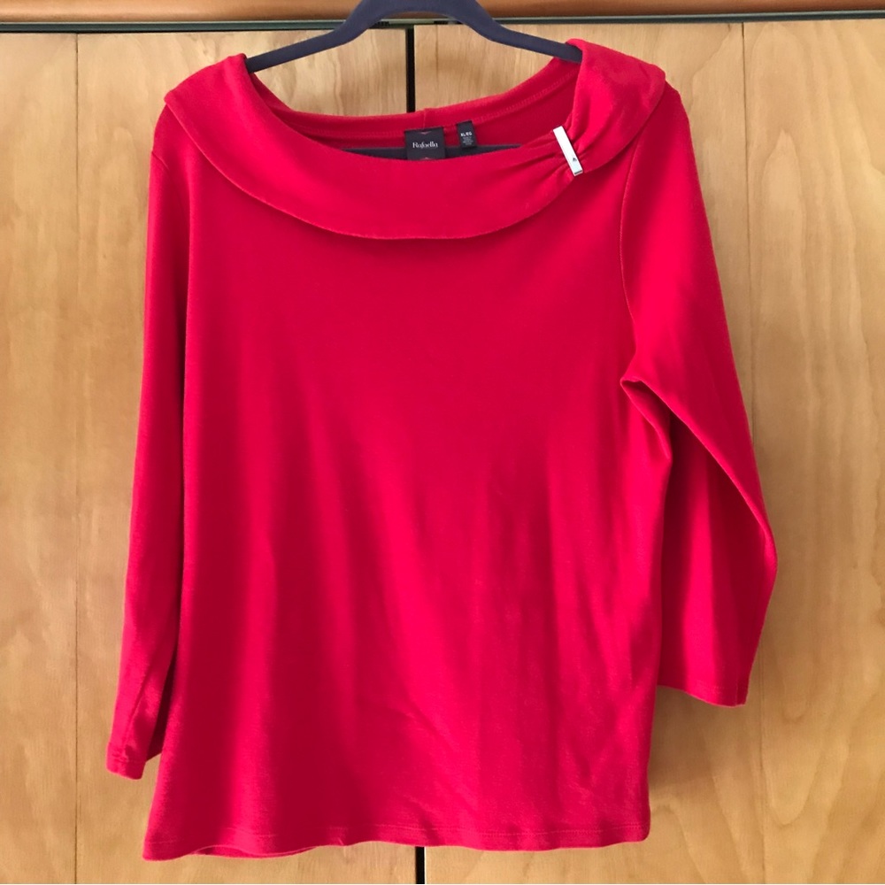 Beautiful red top